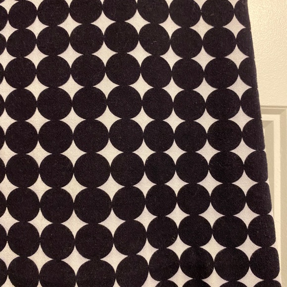 Larry Levine Stretch Skirt - Picture 2 of 6